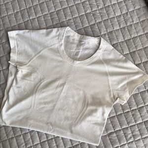 Lululemon Athletica White Short Sleeve Tee